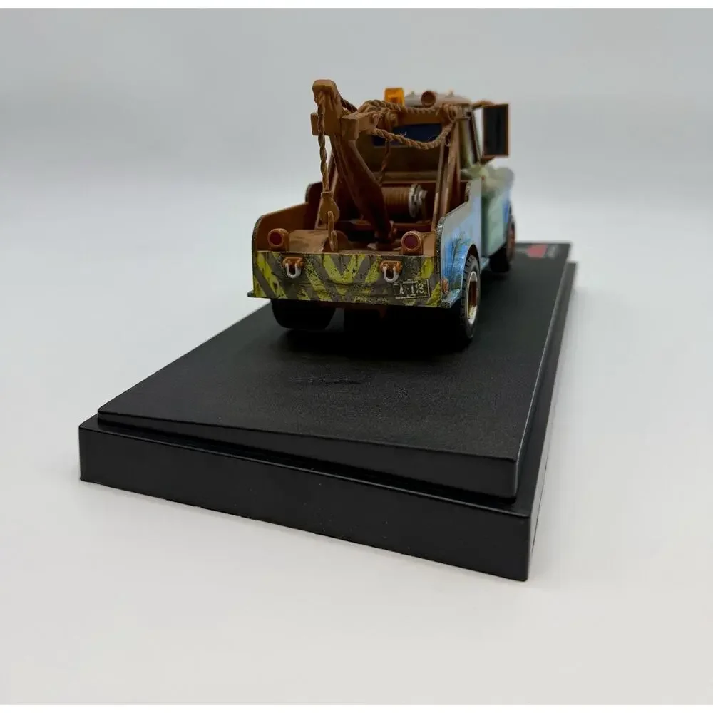 NEW Disney Pixar TOW MATER Radiator Springs 1:24 World of Cars Matty Collectors